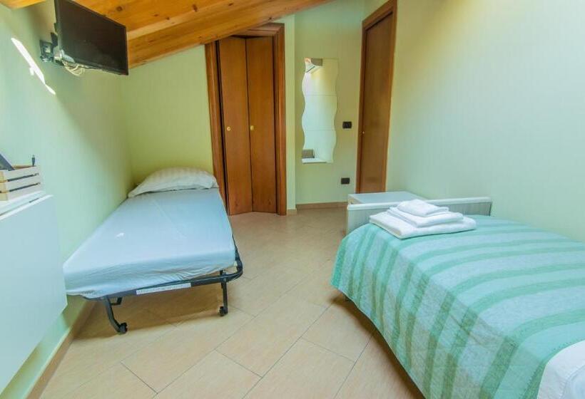 Quarto Estandar, B&b Sotto Un Tetto