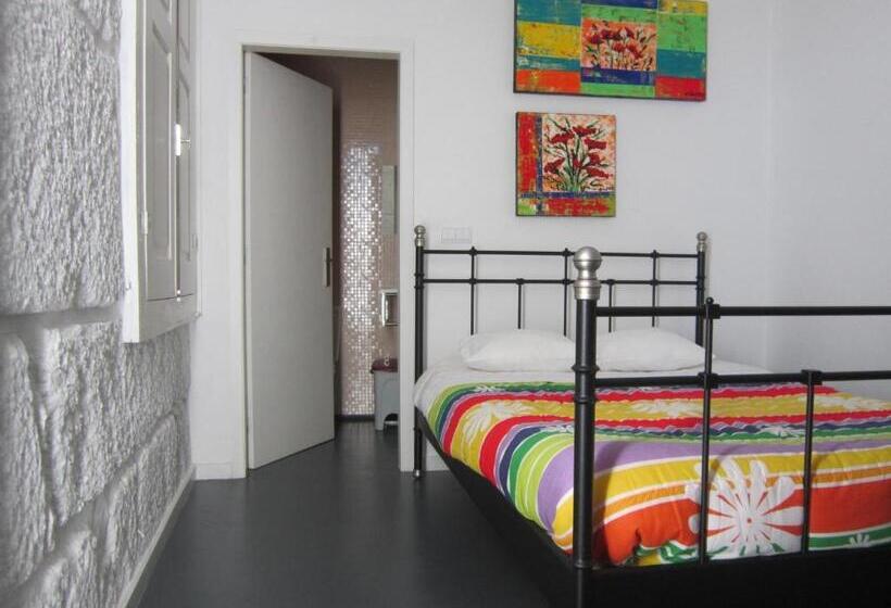 اتاق استاندارد با بالکن, Hostel Prime Guimaraes