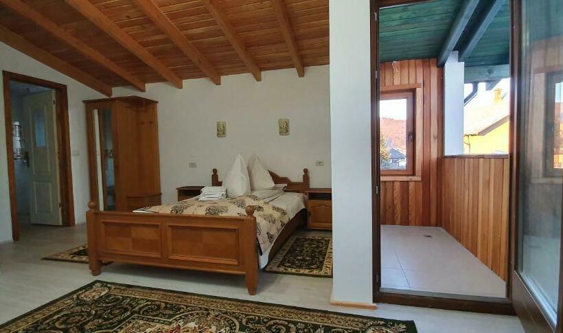اتاق استاندارد, Pensiunea Orhideea