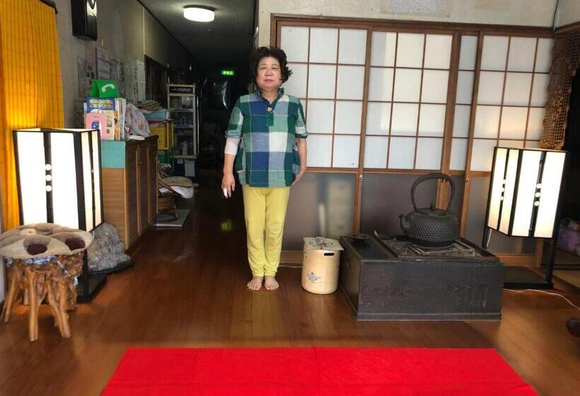 单人经济间, 竜ケ崎駅そばの森田屋旅館