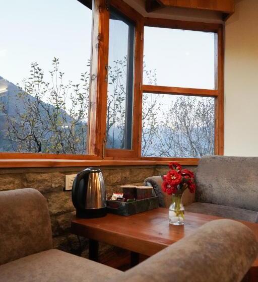 스탠다드 룸 산 전망, Amarys Boutique Stays Manali