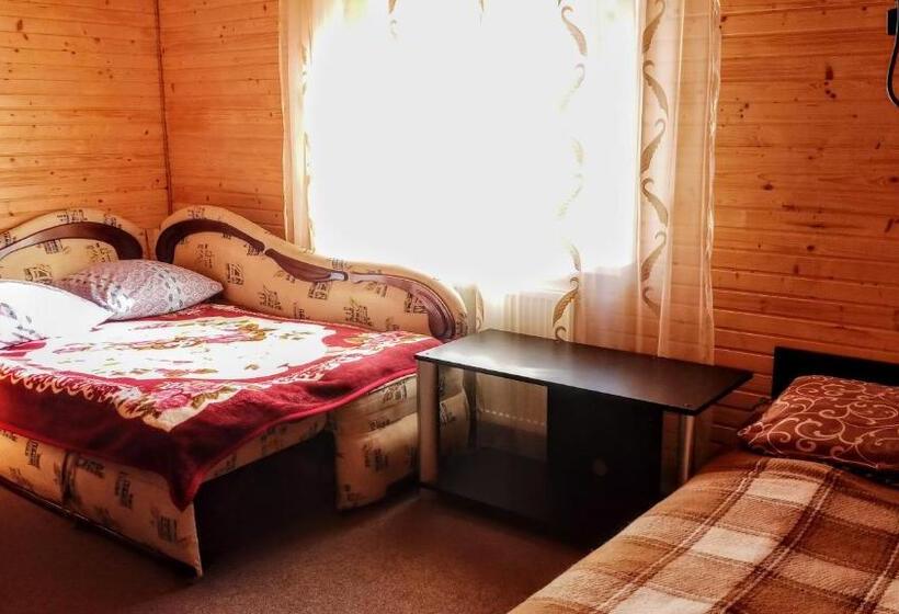 Номер Стандарт Трехместный, гостьовий дім у ані
