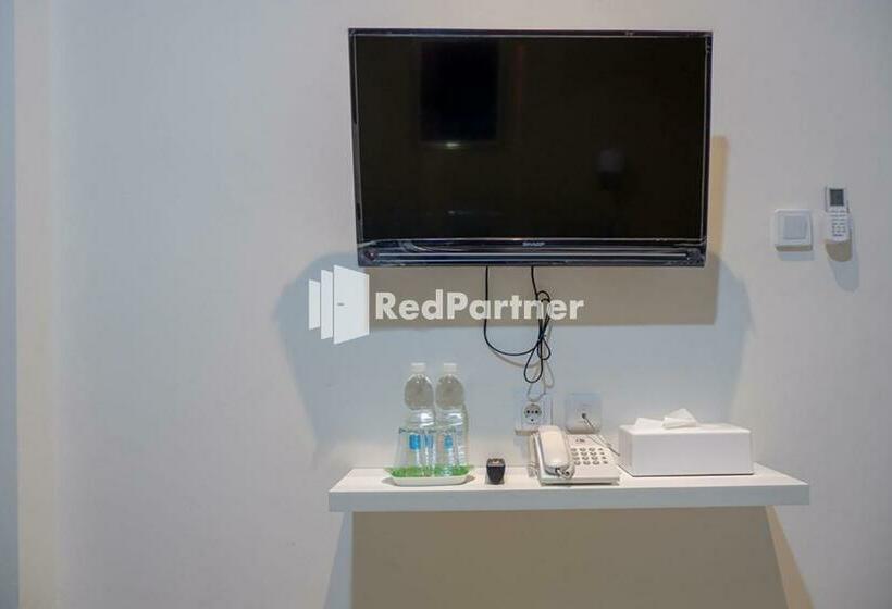 디럭스 룸, Rit S Garden At Citragrand Semarang Mitra Reddoorz