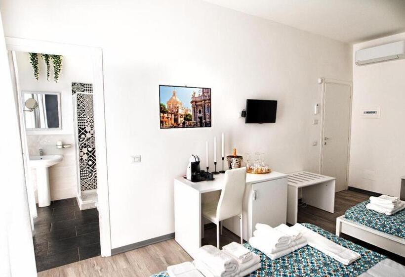 اتاق لوکس, Catania Rooms
