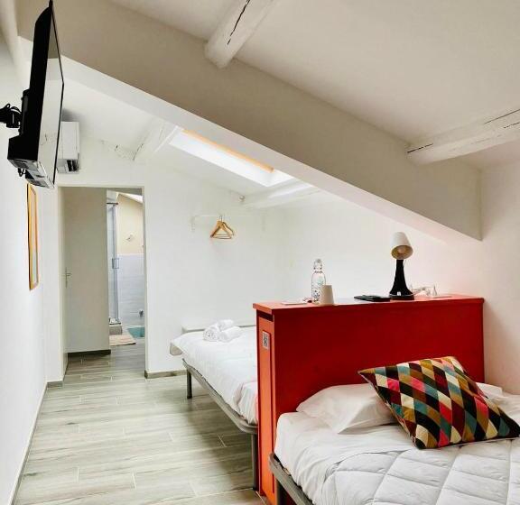 اتاق استاندارد, Residenza 8