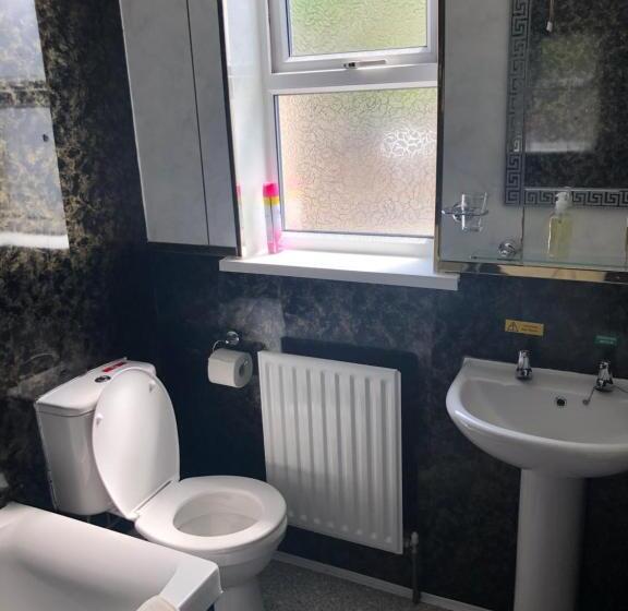 Номер Стандарт, Bron Menai Guest House