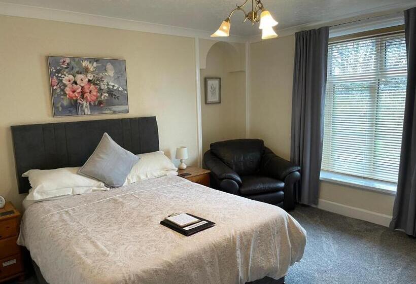 Quarto standart vista jardim, Bron Menai Guest House