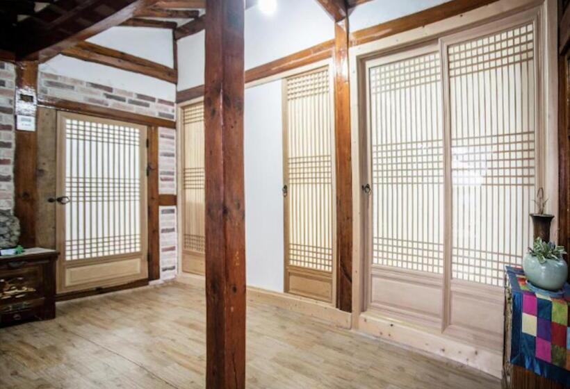 패밀리 룸, Hanok Story Guesthouse