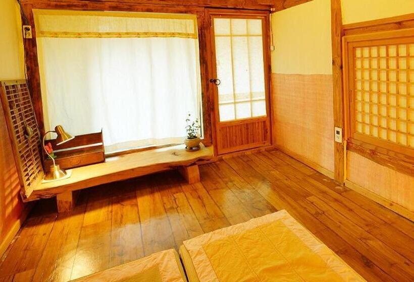 디럭스 패밀리 룸, Hanok Story Guesthouse