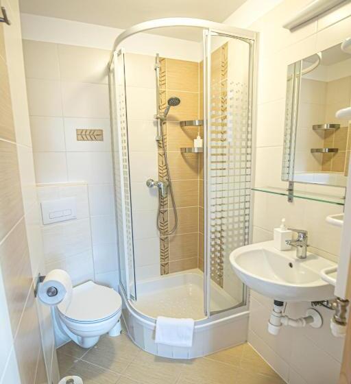 Трехместный Номер Стандарт с Балконом, Tatra House Residence