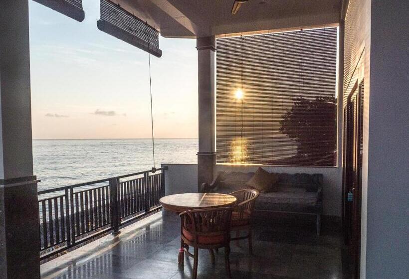 Номер Deluxe Вид на Море с Балконом, Amed Beach Villa