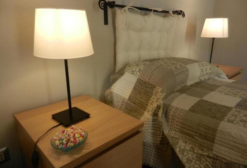 اتاق راحتی سه تخته, B&b A Casa Di Giosi
