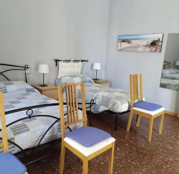 اتاق راحتی سه تخته, B&b A Casa Di Giosi