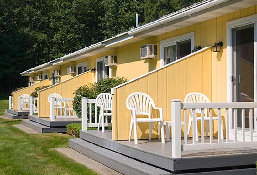 デラックススイート, Colonel Williams Resort And Suites