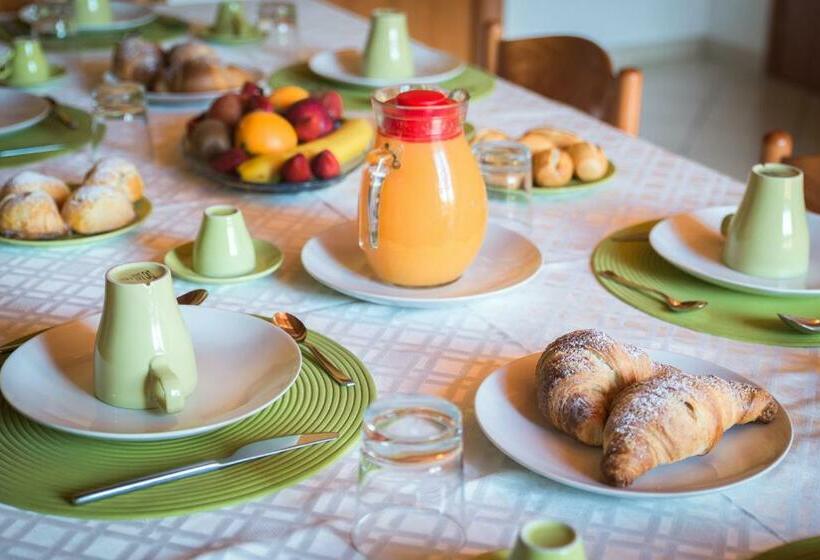 Номер Стандарт, B&b Il Girasole