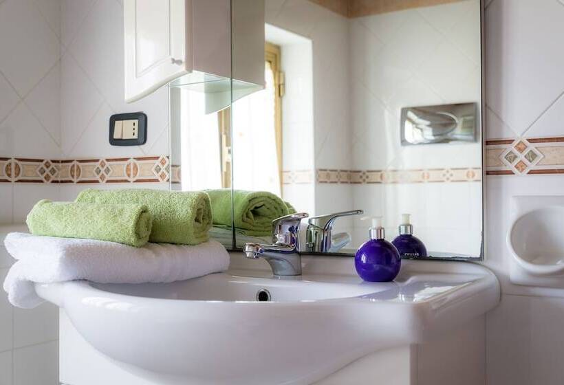 Номер Стандарт Трехместный, B&b Il Girasole