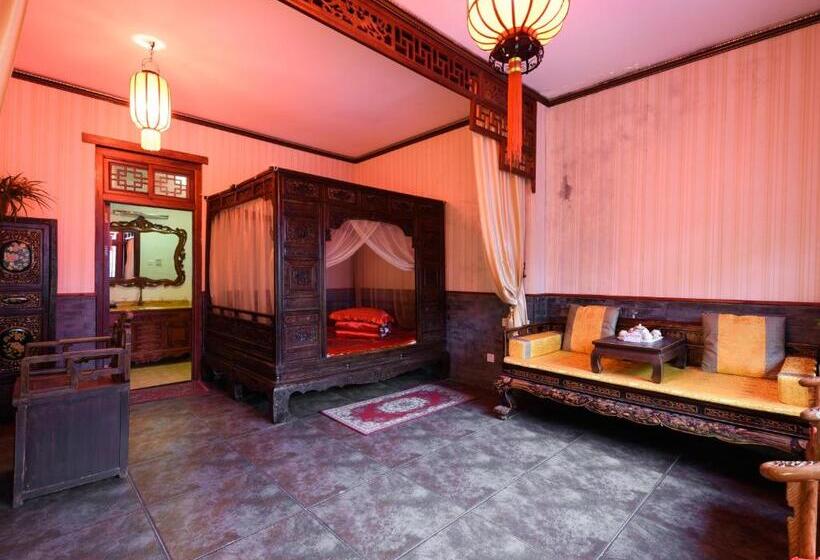 سوییت لوکس, Qianmen Courtyard