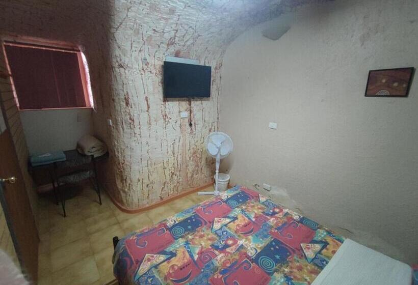 Номер Стандарт Совместная Ванная, Radeka Downunder Underground Motel