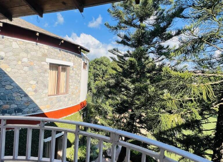 Семейный Номер Вид на Сад, Wood Castle Spa & Resort