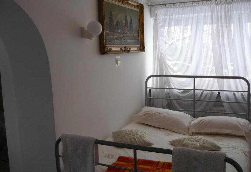 Номер Стандарт, Piaseczno Willa Staropolska