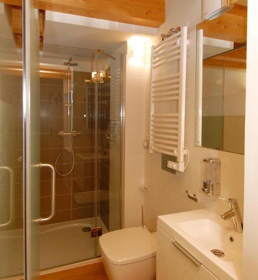 חדר סטנדרט, Hostal Rimbombin