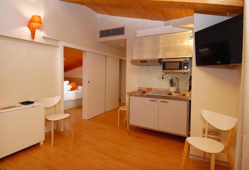 דירת שני חדרים, Hostal Rimbombin