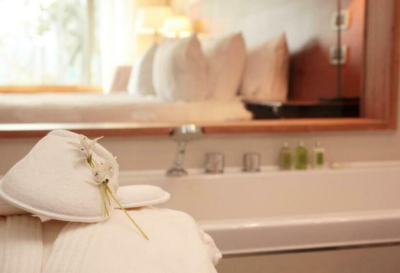 Номер Стандарт Смежный Вид на Море, Arakur Ushuaia Resort & Spa