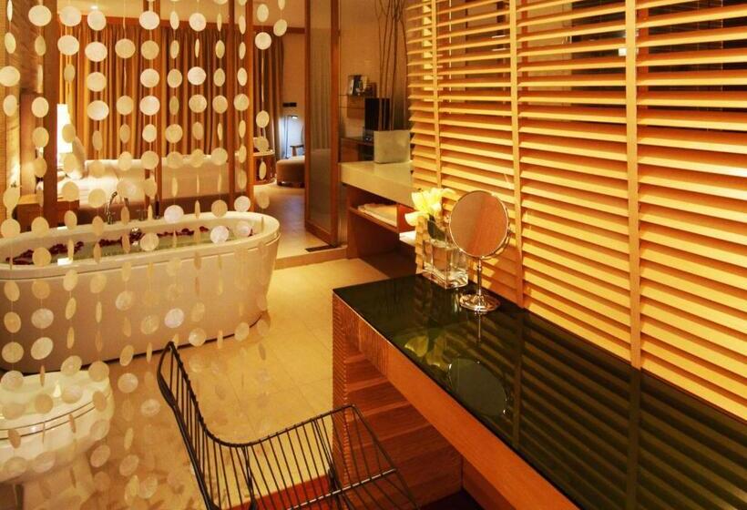 اتاق لوکس, Dune Hua Hin