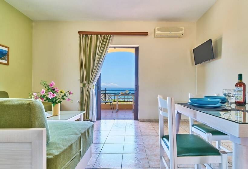Апартаменты 2 Спальни Вид на Море, Nanakis Beach Apartments