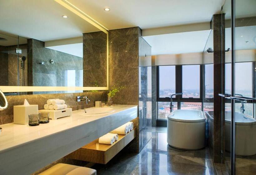 Номер Deluxe Кровать Кинг, Renaissance Beijing Wangfujing