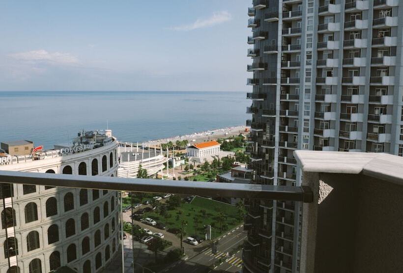 آپارتمان 2 خوابه, Silk Road Sea Towers Batumi Apart