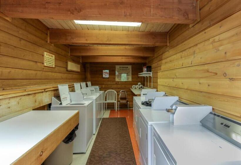 침실 2개 아파트, The Bluff Mountain Retreat