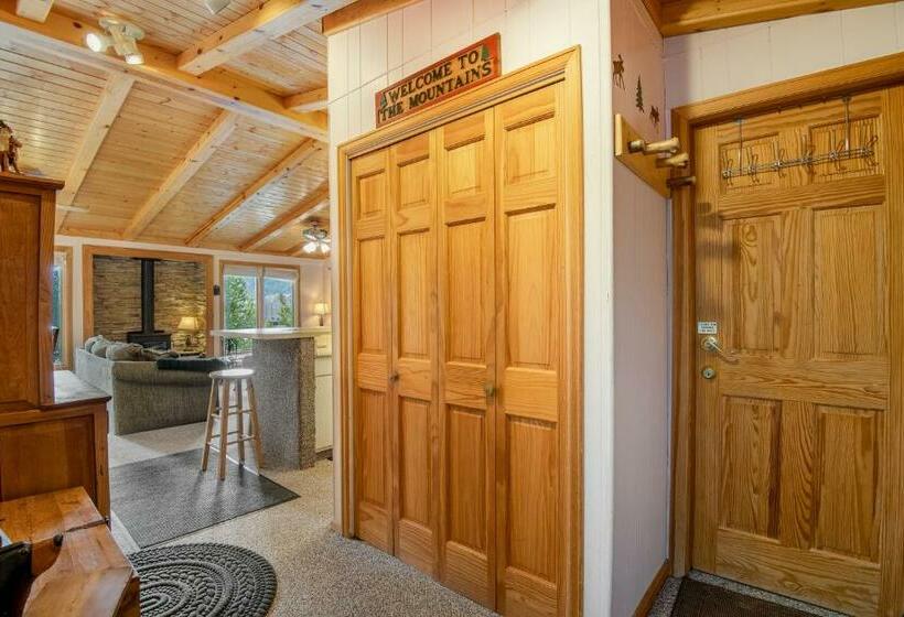 Апартаменты 3 Спальни, Short Walk To Lifts!
