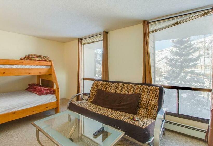 شقة غرفتين, Orofino Chalet
