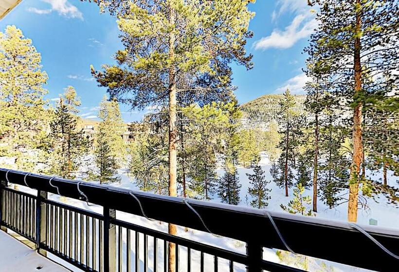 Дом 2 Спальни, The Pines Condo Unit 2044