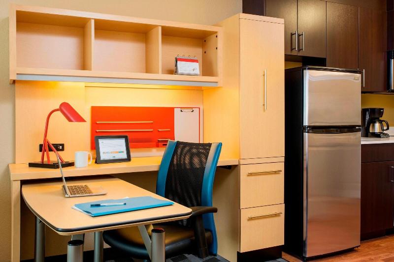 キングサイドベッドのスタンダードワンルーム, Towneplace Suites By Marriott Red Deer