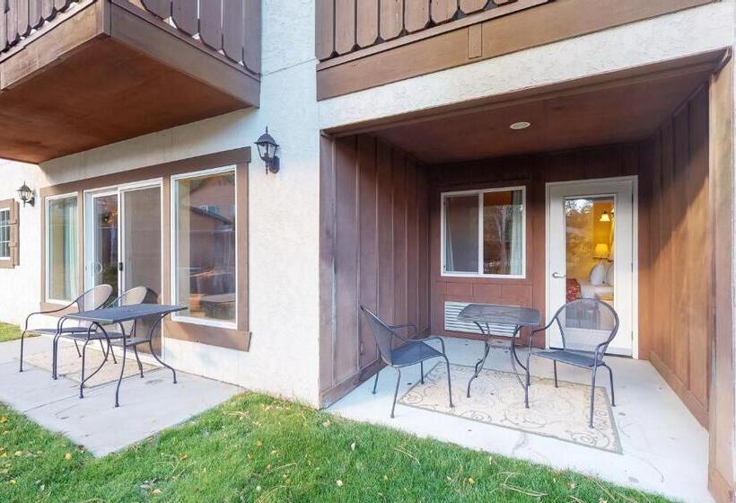 Студия Стандарт, Aspen Suites 506: The Nest