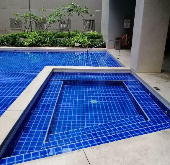 1 Bedroom Apartment with Balcony, S Residencestower 3   L&r Staycation
