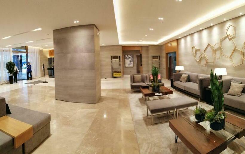 1 Bedroom Apartment with Balcony, S Residencestower 3   L&r Staycation