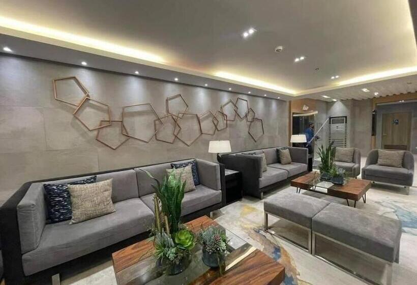 1 Bedroom Apartment with Balcony, S Residencestower 3   L&r Staycation