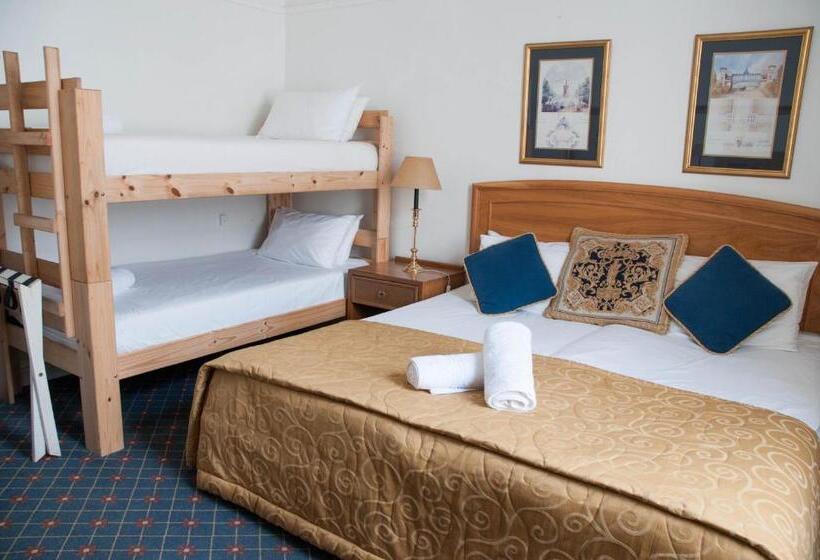 Семейный Номер Совместный Санузел, Altona Lodge