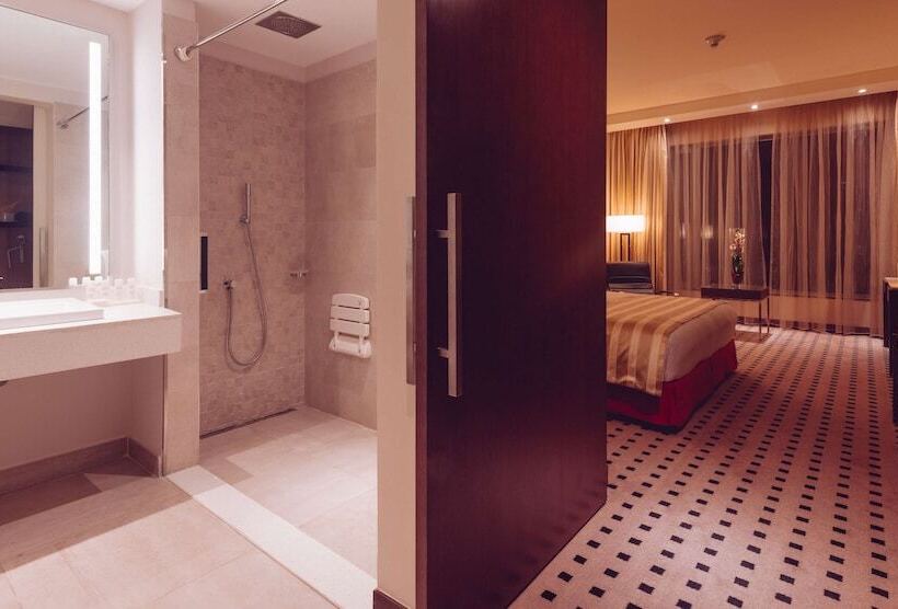 اتاق اجرایی, Radisson Blu Hotel, Nairobi Upper Hill