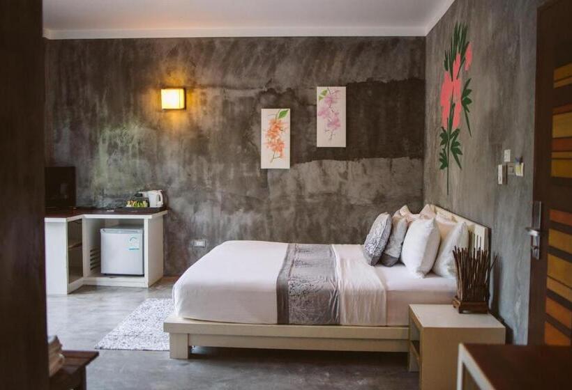디럭스 룸, Sairee Hut Resort Koh Tao