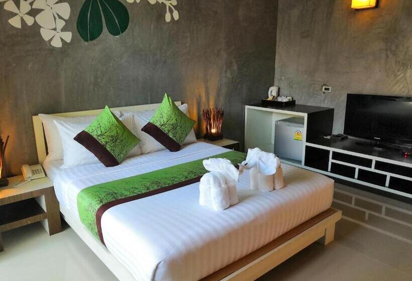 디럭스 룸, Sairee Hut Resort Koh Tao