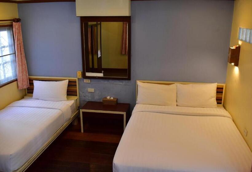 스탠다드 방갈로, Sairee Hut Resort Koh Tao