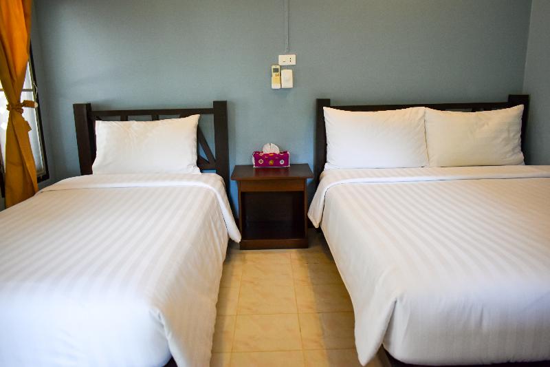 스탠다드 트리플 룸, Sairee Hut Resort Koh Tao