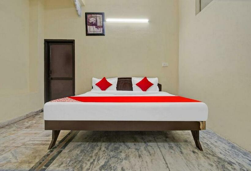 اتاق کلاسیک سه تخته, Flagship Hotel Raj Baag