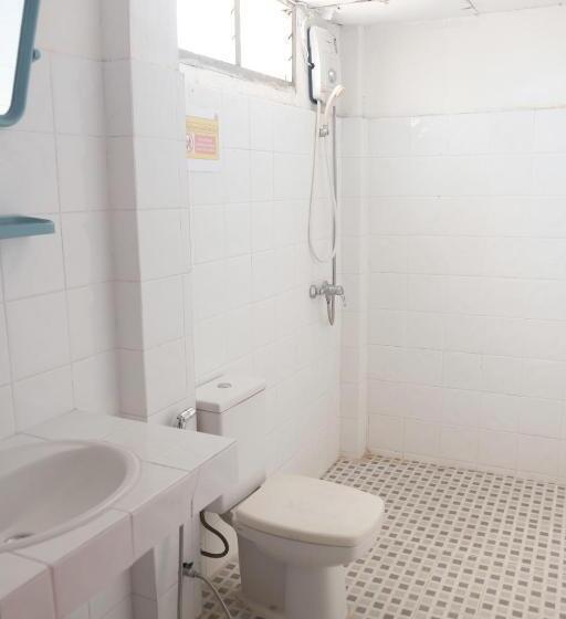 Семейный Номер, Manilath Guesthouse