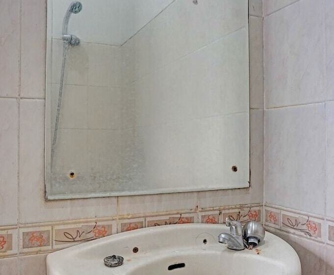Номер Стандарт, Oyo 91849 Karawaci Taman Permata 5