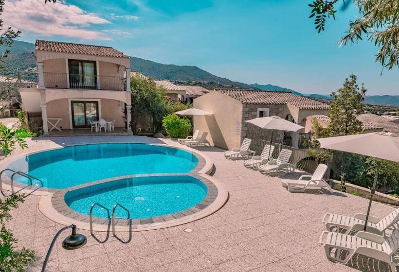 آپارتمان 1 خوابه با چشم‌انداز دریا, Residence Con Piscina A Badesi, Appartamenti Con Wifi E A.c